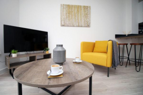 No 1 Marina Walk by SSW 3BR, Free Parking, Sleeps 5 Close to Marina, City Centre, Beach and M4